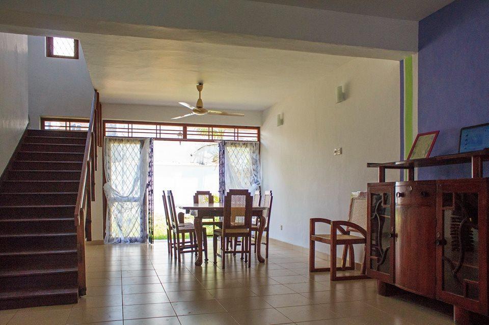 The Vintage Club Hostel Dehiwala-Mount Lavinia Bagian luar foto