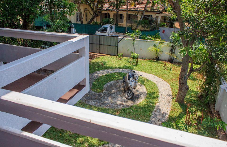 The Vintage Club Hostel Dehiwala-Mount Lavinia Bagian luar foto